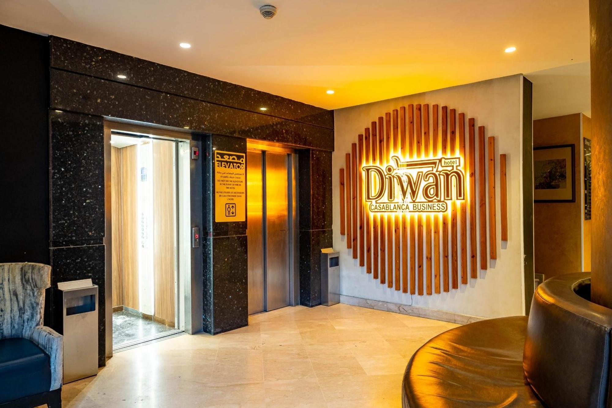 Diwan 4*