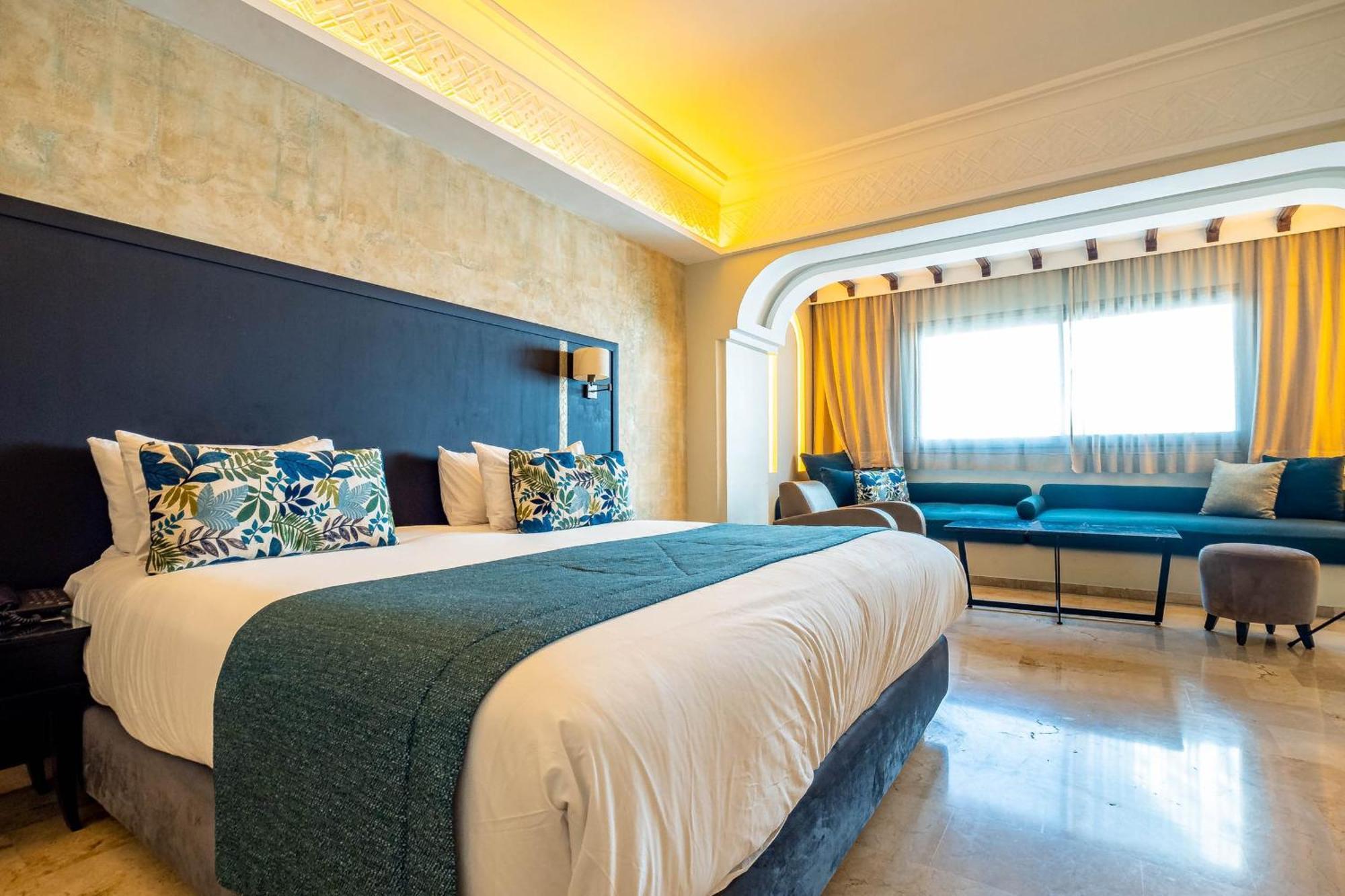 Diwan & Hotel